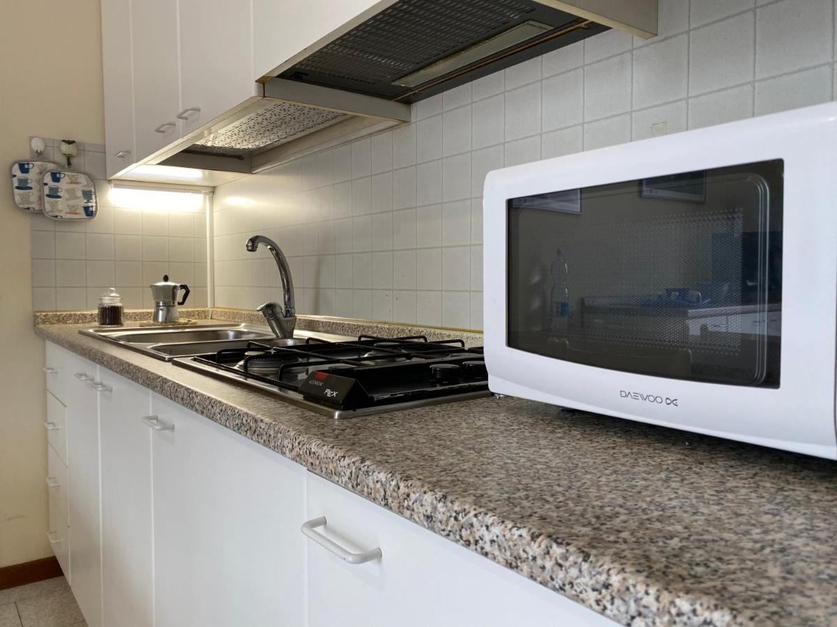 Free Parking - Blue Apartment Vicino Al Centro Sirmione Zewnętrze zdjęcie