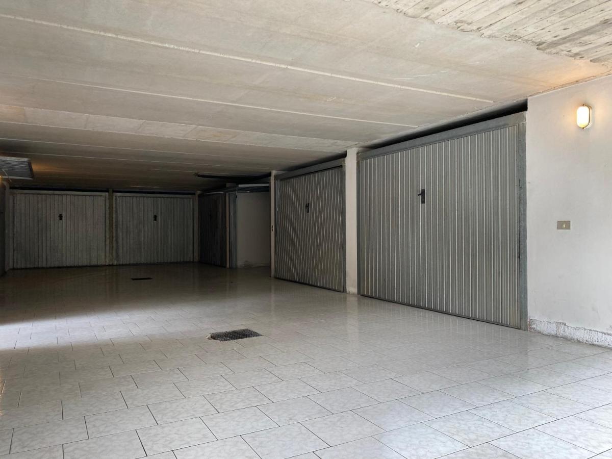 Free Parking - Blue Apartment Vicino Al Centro Sirmione Zewnętrze zdjęcie