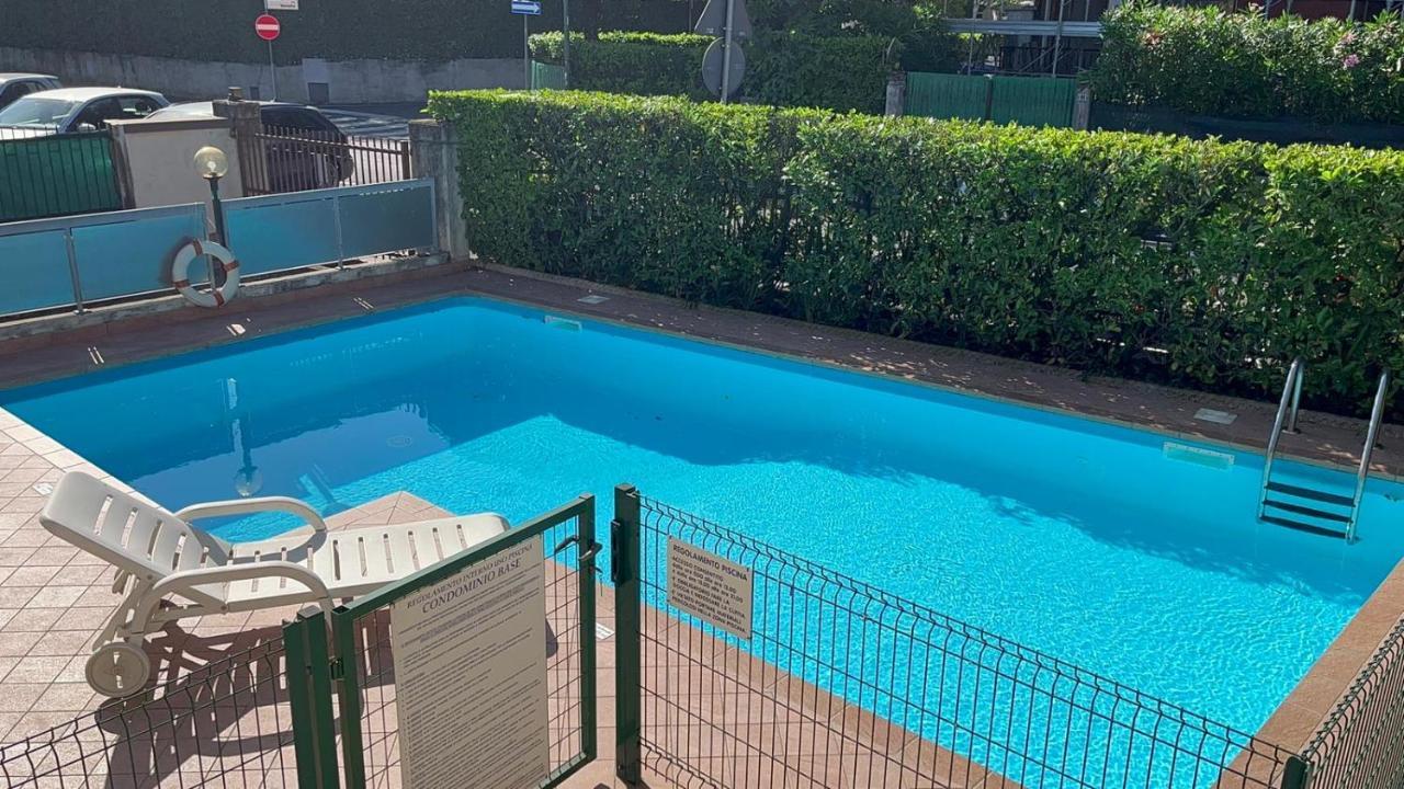 Free Parking - Blue Apartment Vicino Al Centro Sirmione Zewnętrze zdjęcie